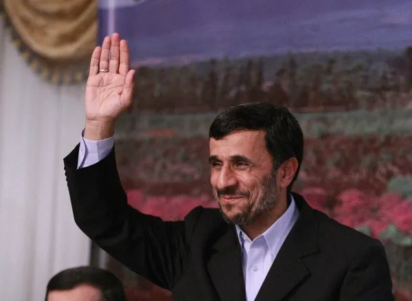 abdisrail-saldirisinda-olduruldugu-iddia-edilmisti-mahmud-ahmedinejad-yasiyor-mu-irandan-dikkat-ceken-aciklama-1772616662287.jpg ABD/İsrail saldırısında öldürüldüğü iddia edilmişti: Mahmud Ahmedinejad yaşıyor mu? İran'dan dikkat çeken açıklama!