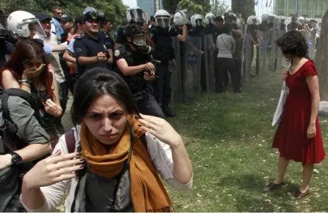 Olayların sembol fotoğrafının öncesi ve sonrası