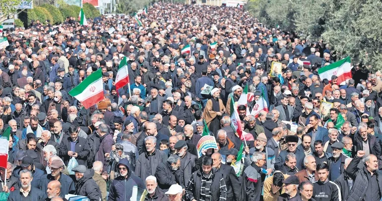 İran, siyoniste karşı birleşti