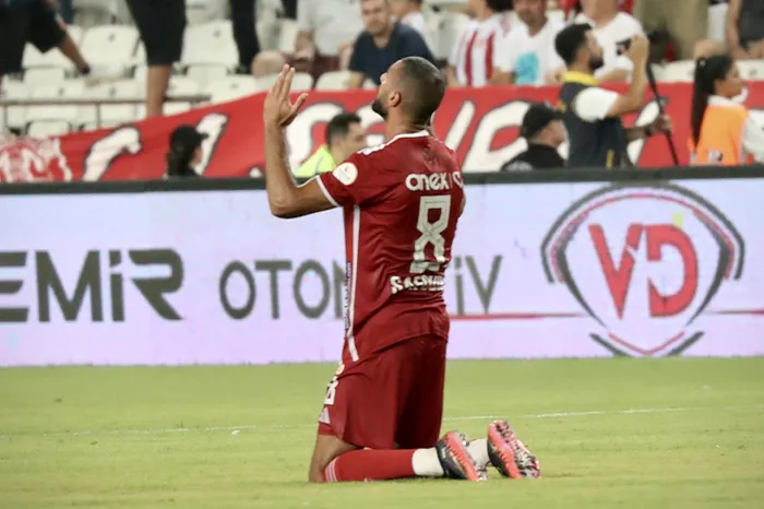 antalyaspor-gol-yagmurunda-ankara-keciorengucunu-devirdi-1786221397584.jpg
