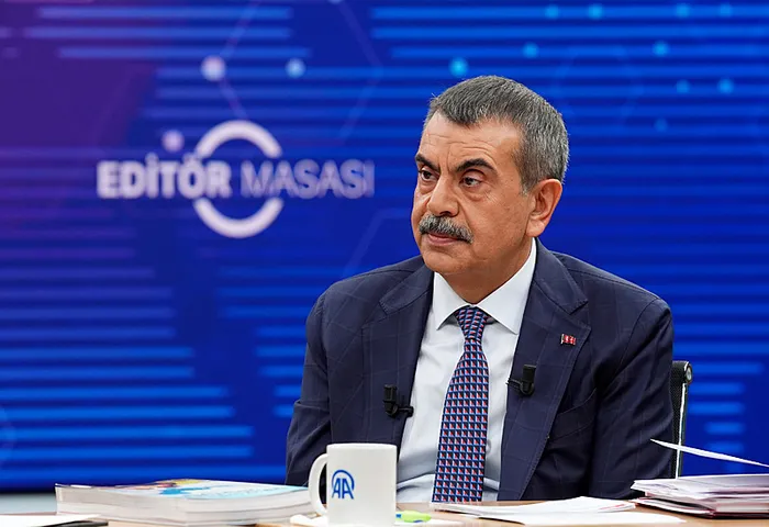 son-dakika-milli-egitim-bakani-yusuf-tekinden-yeni-egitim-ogretim-yili-mesaji-okullardaki-mufredati-revize-ett-1789461344622.jpg