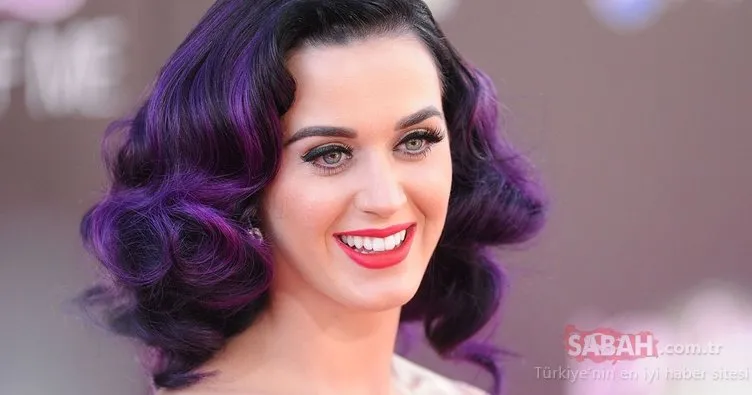 Ünlü şarkıcı Katy Perry’in gözünün düştüğü anlar viral oldu!