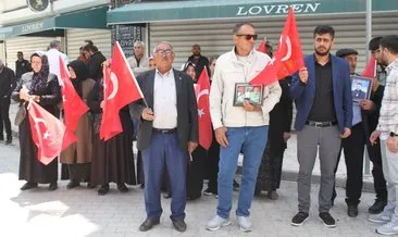 Van'da acılı ailelerin evlat nöbeti devam ediyor #van