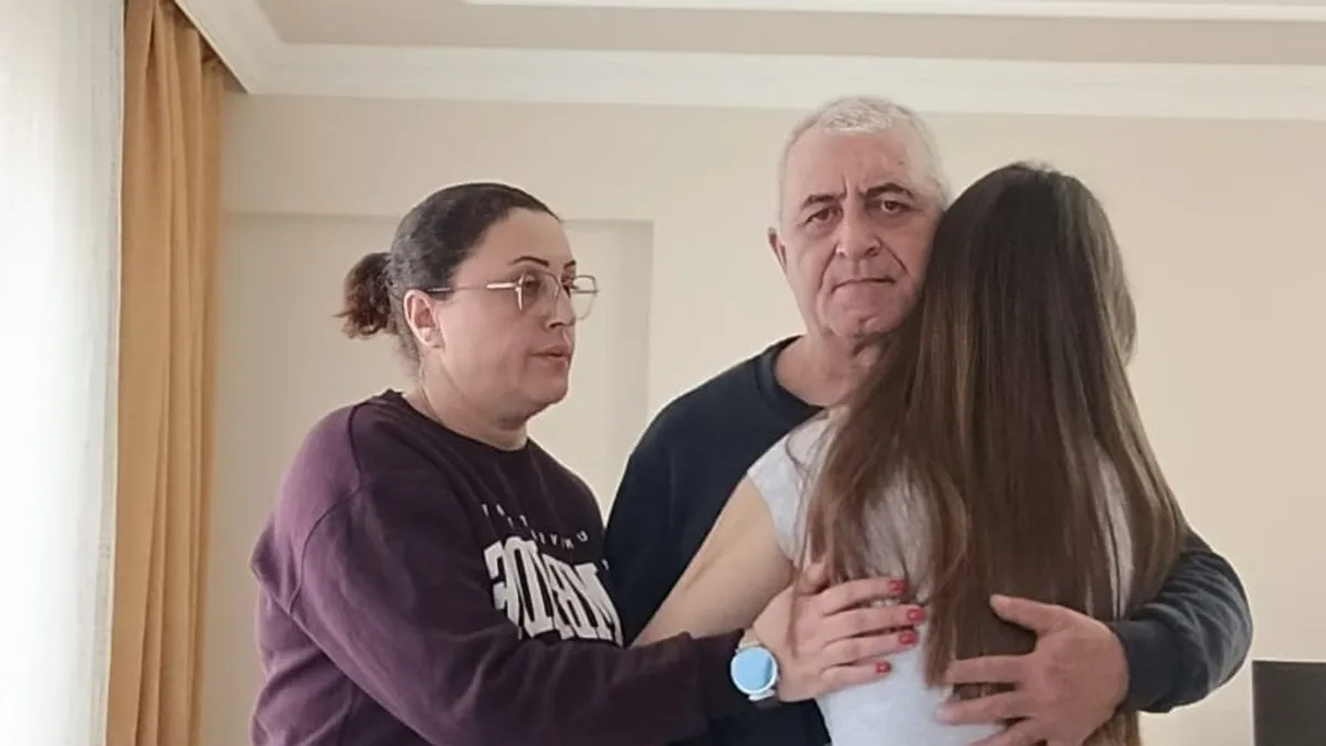 Hasbi Dede tarafından tacize uğradığını iddia etmişti! 16 yaşındaki genç kız kazada ağır yaralandı Hasbi Dede tarafından tacize uğradığını iddia etmişti! 16 yaşındaki genç kız kazada ağır yaralandı