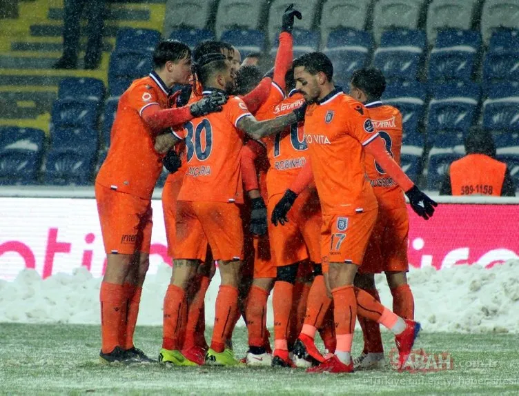 Medipol Başakşehir-Bursaspor maçından kareler