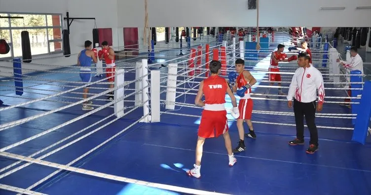 Genç milli boksörlerin, Kastamonu kampı sona erdi