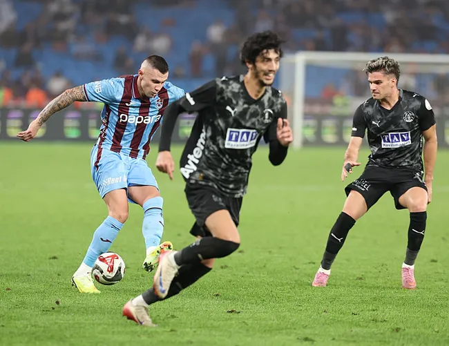 son-dakika-trabzonspor-alanya-deplasmaninda-bordo-mavililerin-ilk-11i-belli-oldu-1775903619076.jpg