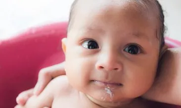 Yeni doğan bebeklerde kusmanın nedenleri nelerdir?