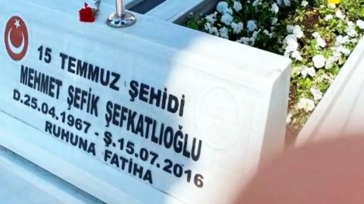 Vahide Şefkatlioğlu 15 Temmuz anma etkinliğinde konuşurken