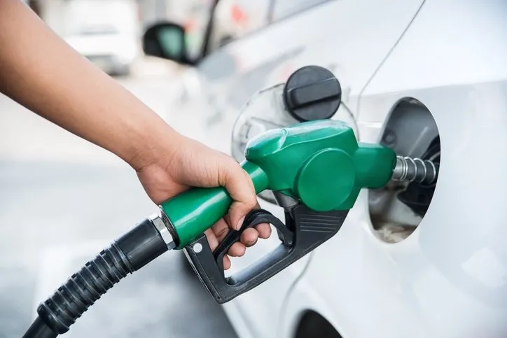 Akaryakıt fiyatları son dakika zam - indirim haberleri ile benzin fiyatı ve motorin fiyatı ne kadar? 17 Ekim bugün benzine motorine zam geldi mi, indirim var mı?