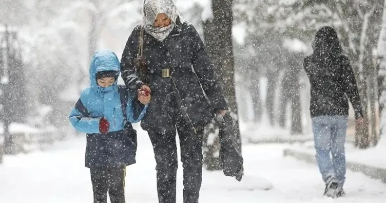 Kastamonu’da yarın okullar tatil mi? Valilik duyurdu! 13 Ocak Salı Kastamonu’da okullar kapalı mı, eğitim var mı?