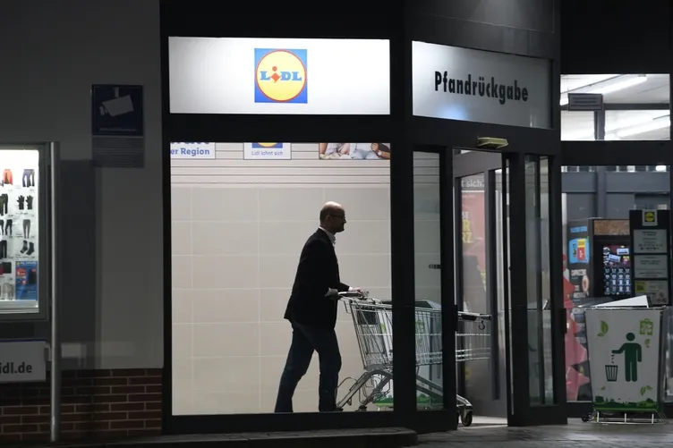 Son dakika: İhanet şebekesinin Avrupa’daki beyni! SABAH, FETÖ’nün kritik ismini Almanya’daki ininde buldu