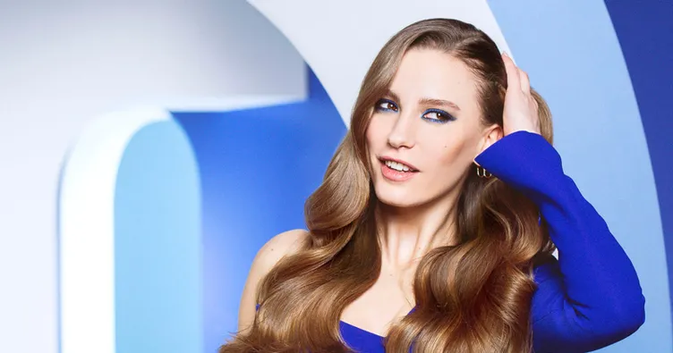 Serenay Sarıkaya’dan görüntülü çiçek siparişi