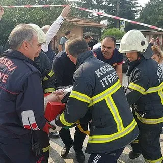 İzmit'te kaza: 5 yaralı var...
