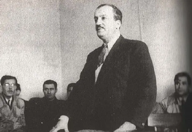 Türk edebiyatının üstadı ve bir dava adamı: Necip Fazıl Kısakürek