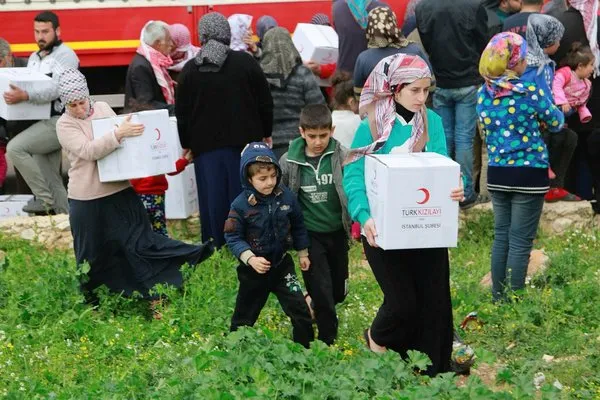 Türk Kızılayı Afrinli sivillerin yanında