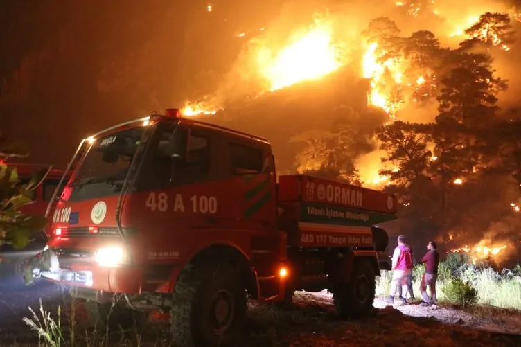 SON DAKİKA: Muğla Dalaman alev alev yanıyor! Validen açıklama geldi