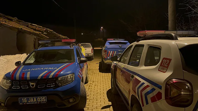 Bursa’da arkadaş vahşeti: 18 yaşındaki genç önce bıçaklanmış sonra yakılmış!