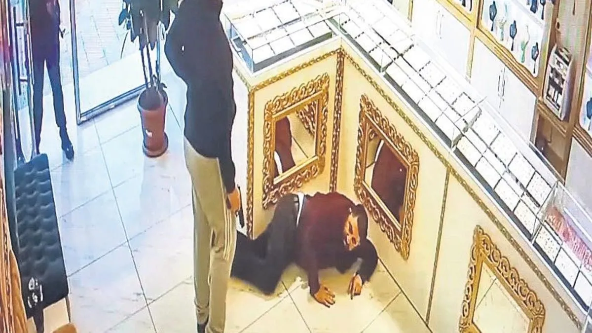 Adana’da soydular İstanbul’da yakalandılar Adana’da soydular İstanbul’da yakalandılar