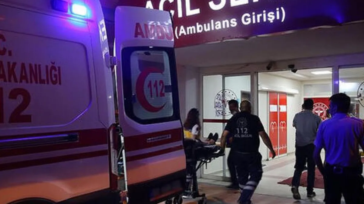 Siirt’te feci kaza: Ağaç budarken kazara kolunu kesen kişi öldü Siirt’te feci kaza: Ağaç budarken kazara kolunu kesen kişi öldü