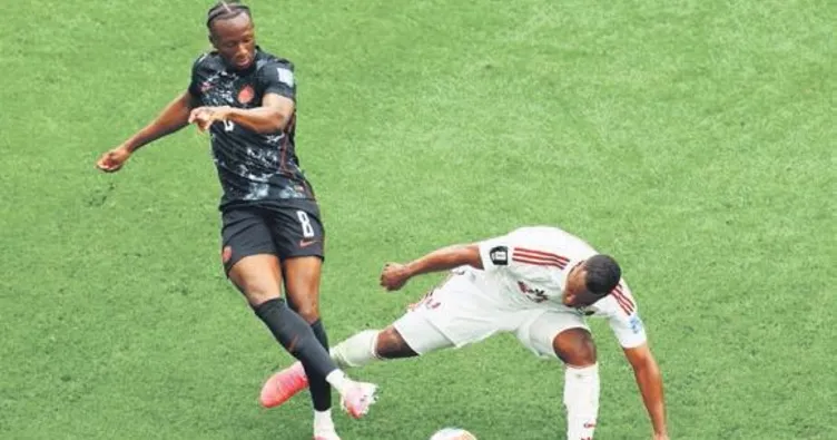 Katarlı futbolcuya FIFA’dan 5 maç ceza