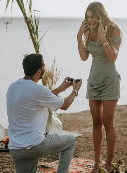 Milyarder sevgilisi Mohammed Alsaloussi&#39;den evlilik teklifi alan Şeyma Subaşı&#39;nın yüzüğünün fiyatı adeta dudak uçuklattı! - Galeri - Magazin