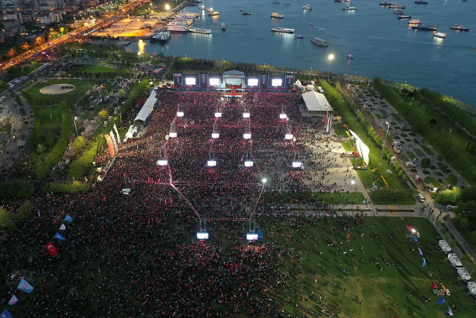 Kemal Kılıçdaroğlu İstanbul mitingine kaç kişi katıldı? 2023 CHP / Kemal Kılıçdaroğlu Maltepe Kemal Kılıçdaroğlu İstanbul mitingine kaç kişi katıldı? 2023 CHP / Kemal Kılıçdaroğlu Maltepe