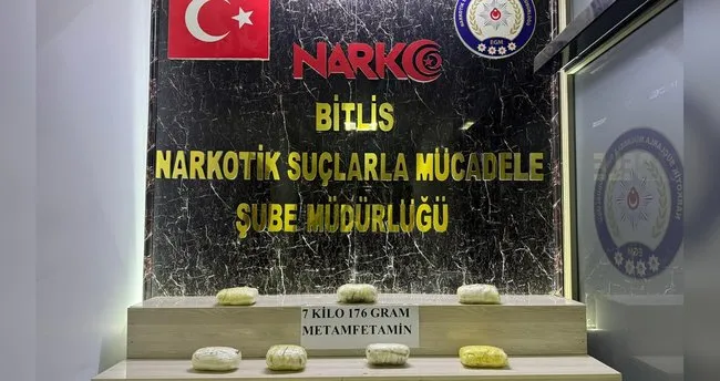 Bitlis’te otomobilde uyuşturucu ele geçirildi; 3 tutuklama