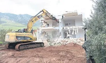 Kaçak yapıların yıkımı sürüyor