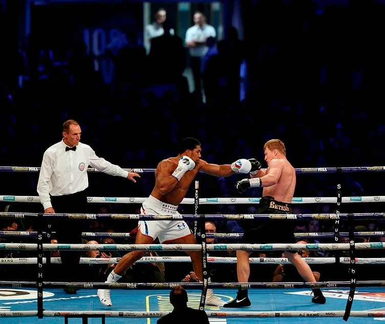 Joshua, Povetkin’i nakavt etti ve kemeri bırakmadı!