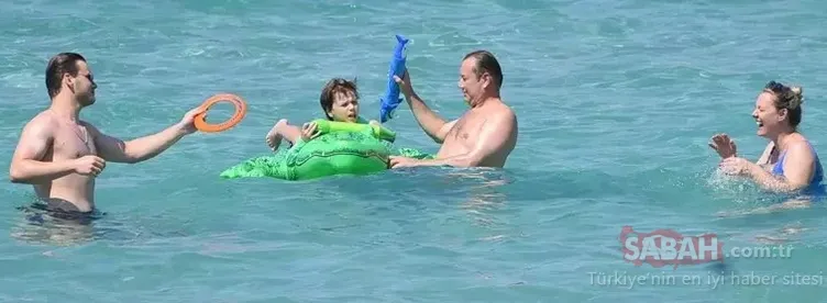 Ünlü oyuncu Şoray Uzun’un aile saadeti! Uzun ailesinin eğlenceli halleri dikkat çekti!