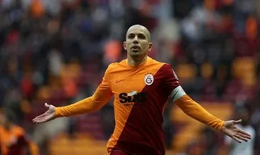 Son dakika transfer haberleri: Galatasaray’dan ayrıldıktan sonra kulüp bulamadı! Sofiane Feghouli için Süper Lig yolu yeniden açıldı…