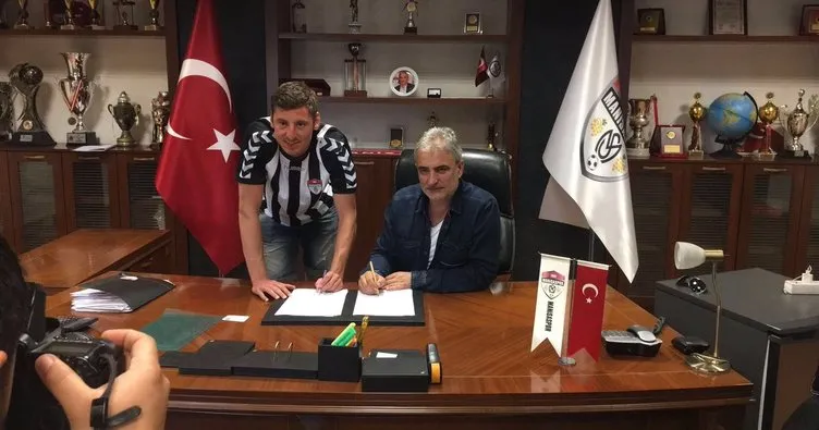 Manisaspor Hikmet’le 2 yıllık sözleşme imzaladı