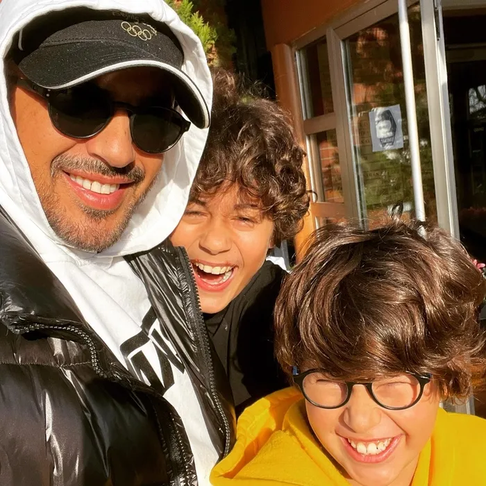 Çağla Şikel’in eski eşi Emre Altuğ’dan dikkat çeken açıklama! Paranın nasıl kazanıldığını öğrensinler