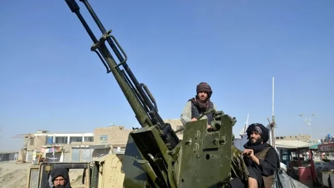 afganistandan-pakistana-misilleme-bircok-nokta-ele-gecirildi-1772130915162.jpeg Afganistan-Pakistan hattında sıcak çatışma: Birçok nokta ele geçirildi!