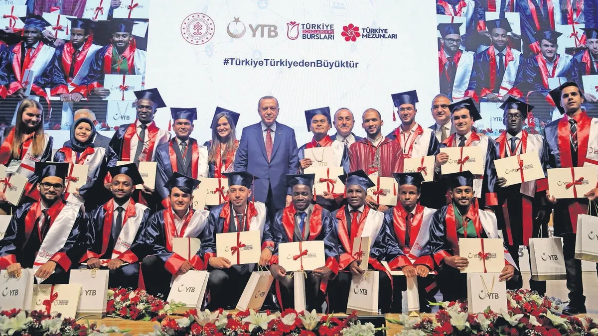 Türkiye Bursları dünyada yeni bir model oldu
