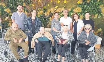 Yaşlılara moral verdiler