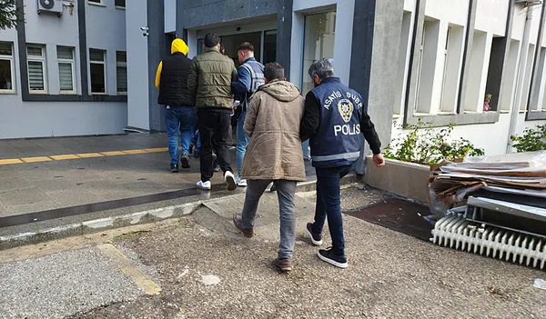 tokatta-fuhus-operasyonu-5-kisi-tutuklandi-1761234745473.jpeg