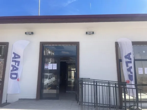 elazigda-458-afet-konutu-ve-20-dukkan-hak-sahiplerine-teslim-edildi-1792407186764.jpg