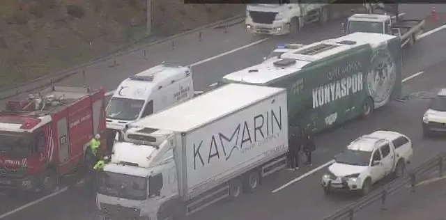 son-dakika-konyaspor-u-19un-takim-otobusu-tira-carpti-3-yarali-1769779920745.jpg