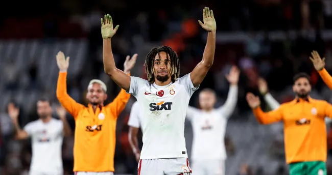 Galatasaray’da 25 milyon Euro’luk Sacha Boey planı Galatasaray’da 25 milyon Euro’luk Sacha Boey planı