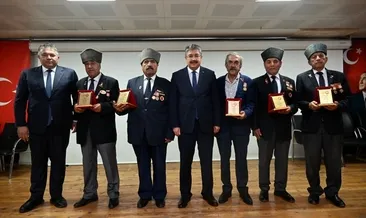 Kıbrıs gazilerine şükran plaketi