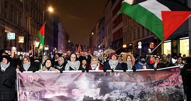 Almanya’da Filistin halkıyla dayanışma eylemi Almanya’da Filistin halkıyla dayanışma eylemi