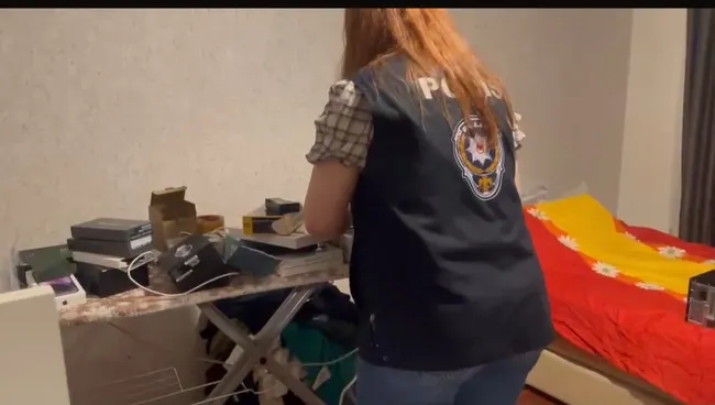 chpde-secmen-verileri-iddiasinda-flas-gelisme-bassavcilik-dugmeye-basti-iki-adrese-operasyon-duzenlendi-1785343239656.jpeg CHP'de seçmen verileri iddiasında flaş gelişme! Başsavcılık düğmeye bastı: İki adrese operasyon düzenlendi