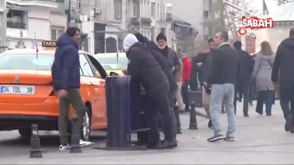 Taksim Meydanında taksicilerin sıra kavgası kamerada