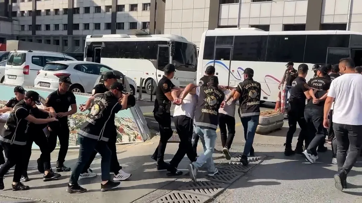 Firari suç örgütü lideri Volkan Reçber'in grubuna yönelik operasyon! 33 şüpheli adliyeye sevk edildi