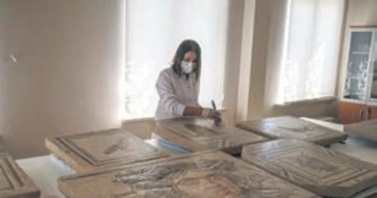 Mozaik replikaları ABD’ye uğurlandı