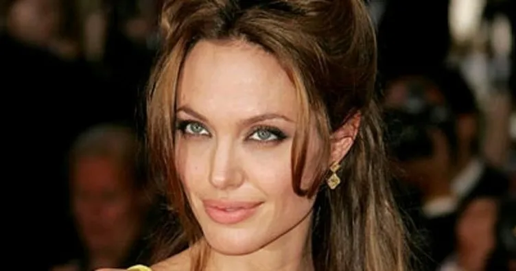 Angelina Jolie hakkında flaş iddia! İşte yeni aşkı