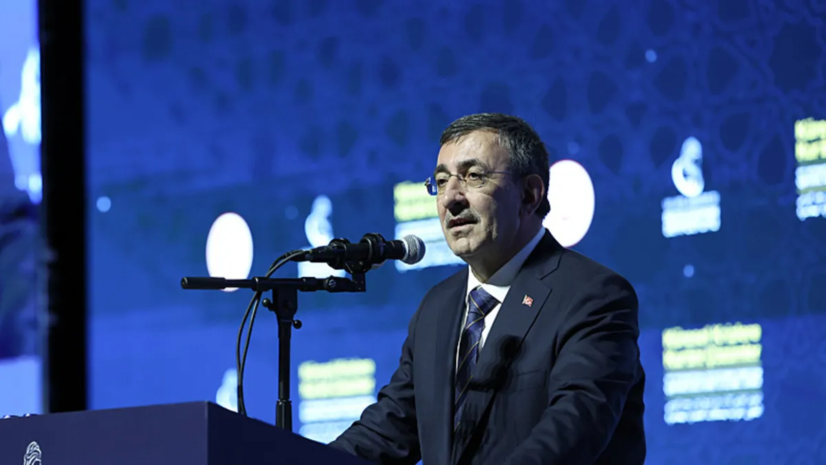 Cumhurbaşkanı Yardımcısı Cevdet Yılmaz'dan enflasyonla mücadelede kararlılık mesajı: Tek haneye indirmeyi hedefliyoruz