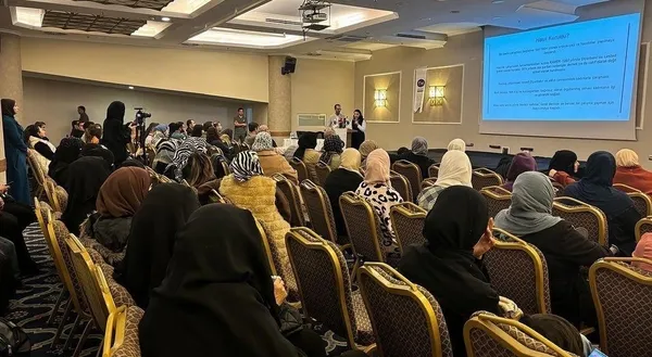 sanliurfada-kadin-insan-haklari-ve-iklim-degisikligi-paneli-toplumsal-cinsiyet-ve-cevreye-duyarlilik-cagrisi-1731394932248.jpg
